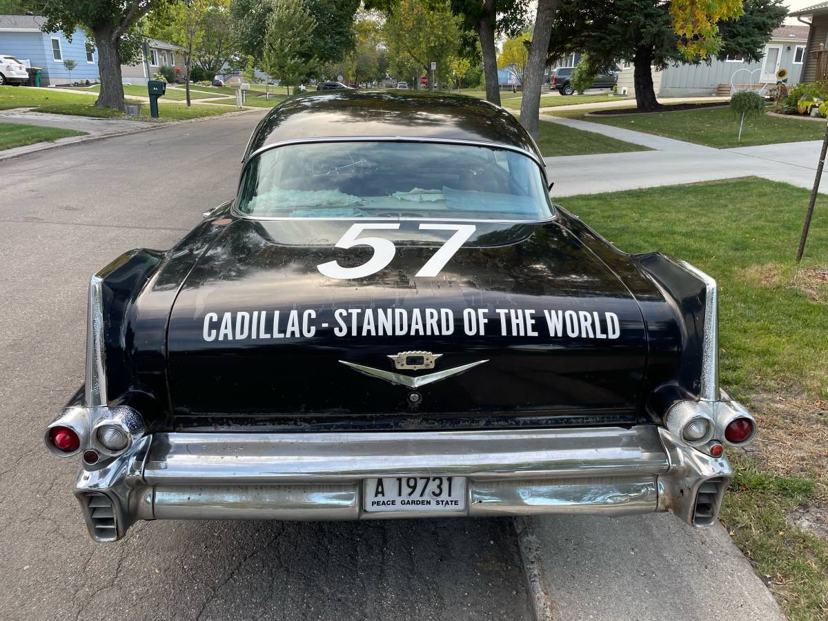 Cadillac-series-61-1957-black-5