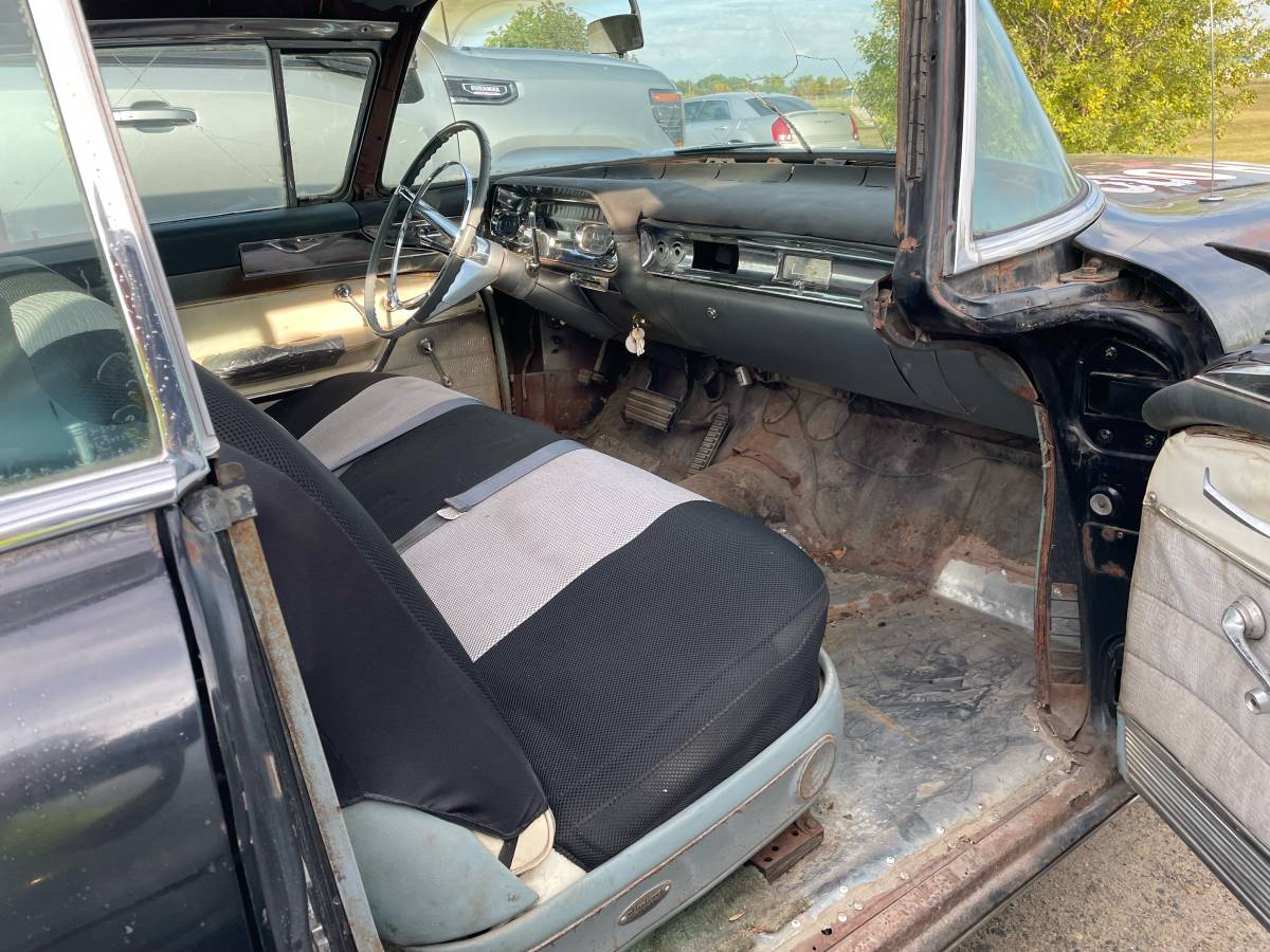 Cadillac-series-61-1957-black-9