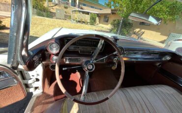 Cadillac-series-62-1960-white-5