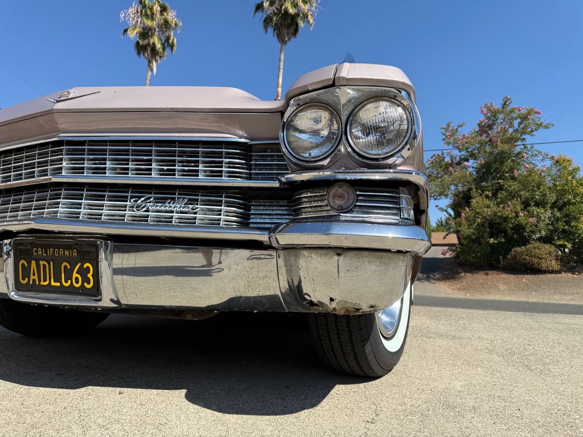 Cadillac-series-62-1963-custom-11
