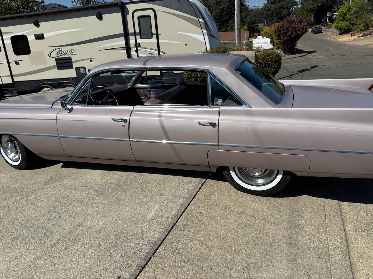 Cadillac-series-62-1963-custom
