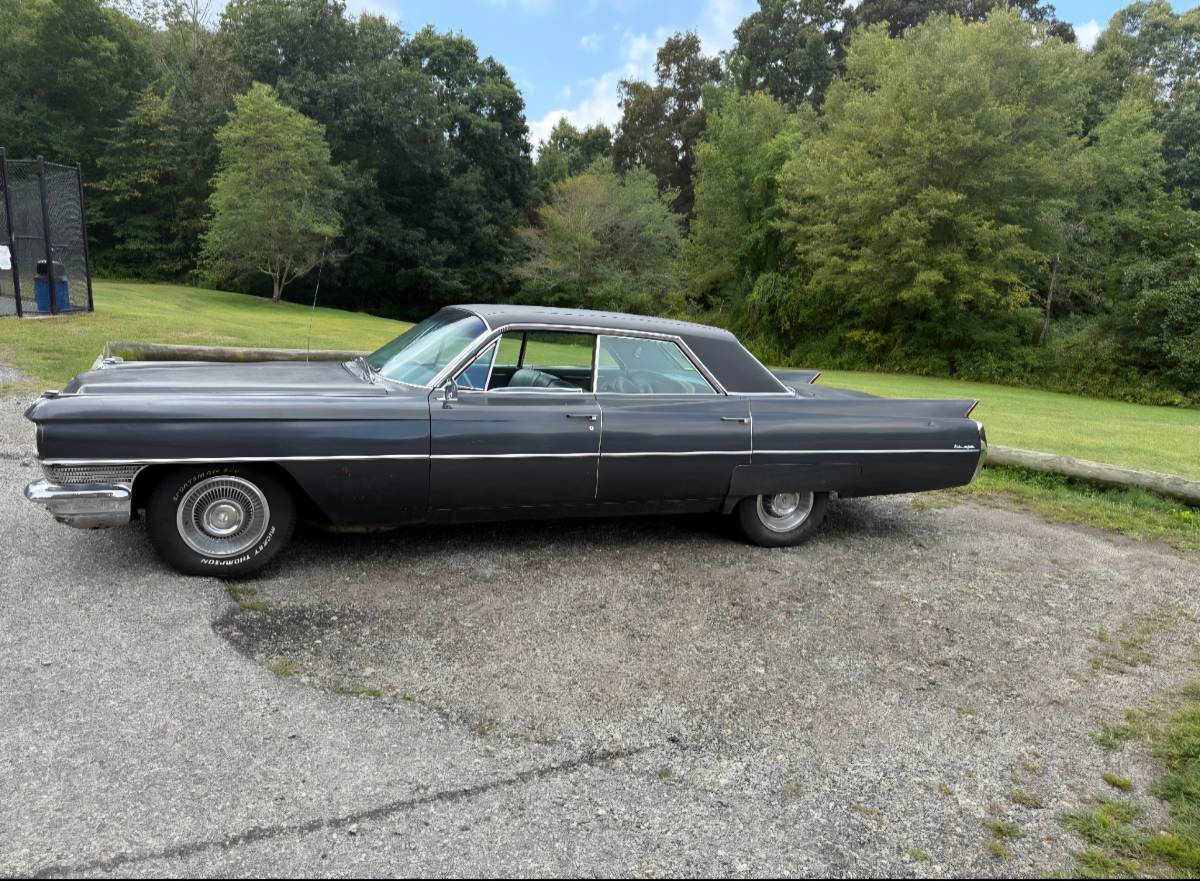 Cadillac-series-62-1964-5