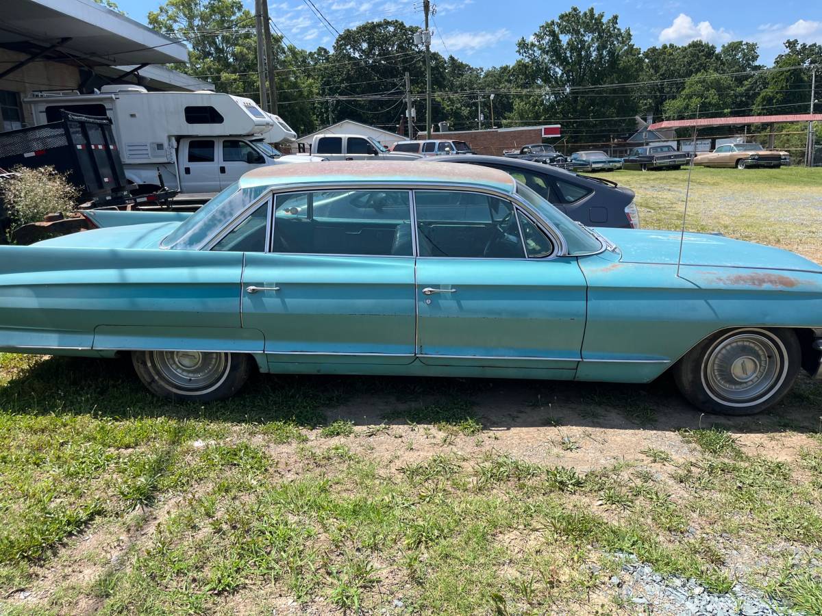 Cadillac-series62-1962-blue-3