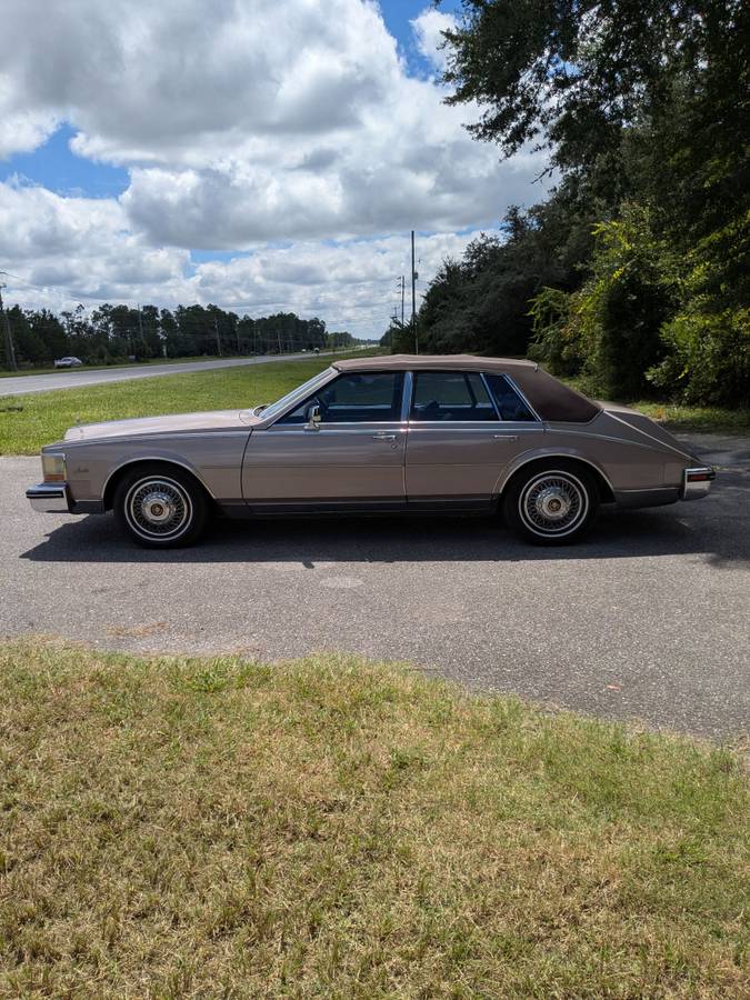 Cadillac-seville-elegante-1984-brown-1