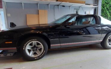 Camaro-1987-black-4