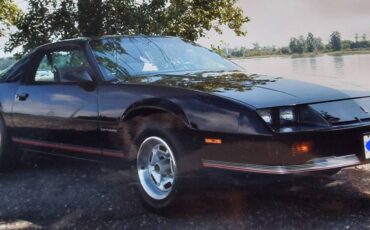 Camaro-1987-black-7