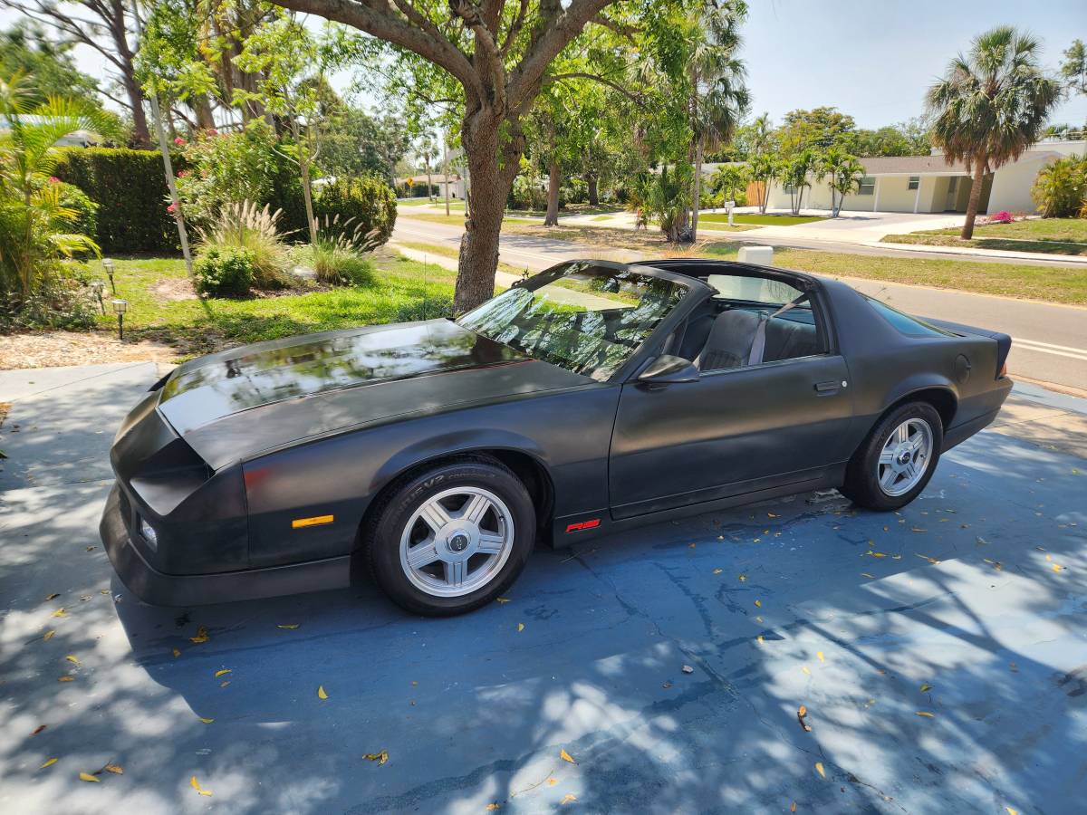 Camaro-1989-black-3