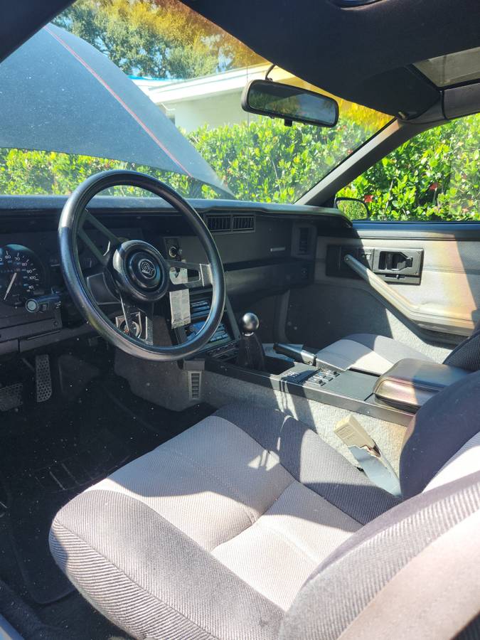 Camaro-1989-black-5