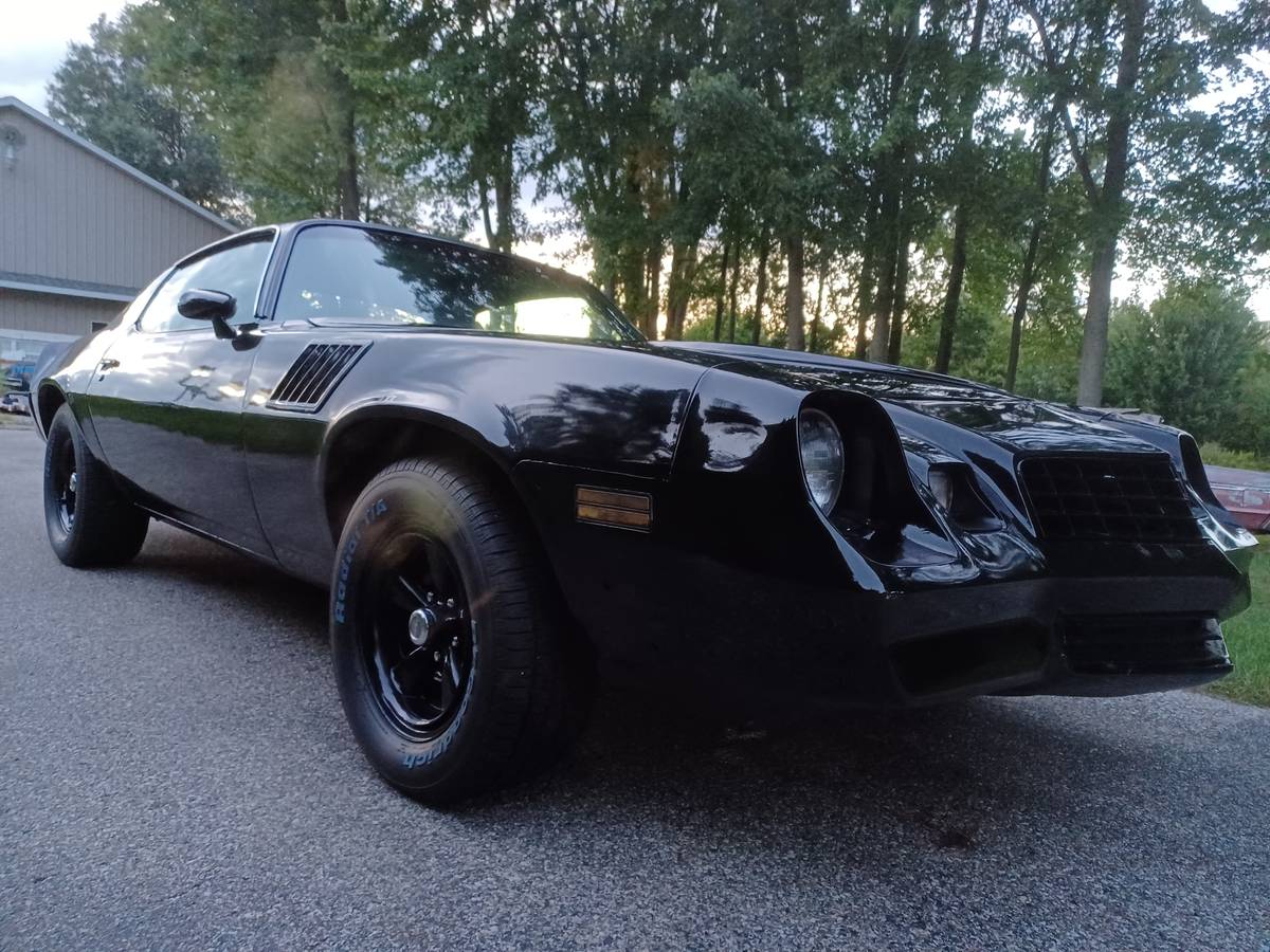 Camaro-z28-1978-black-10