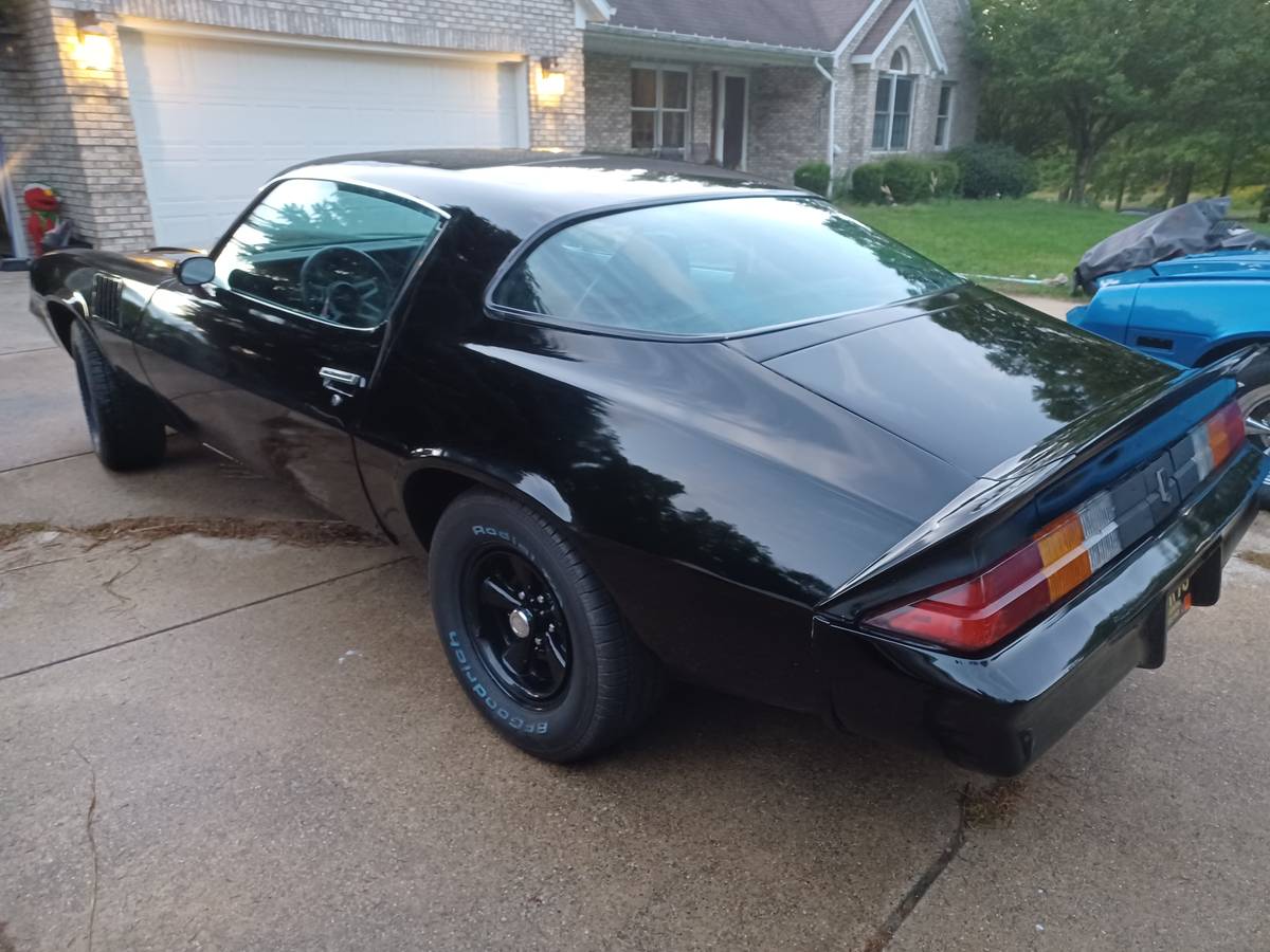 Camaro-z28-1978-black-17