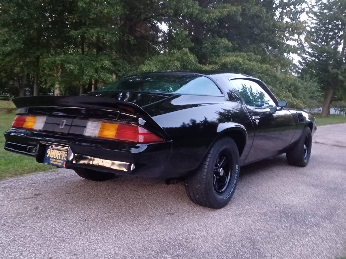 Camaro-z28-1978-black-6