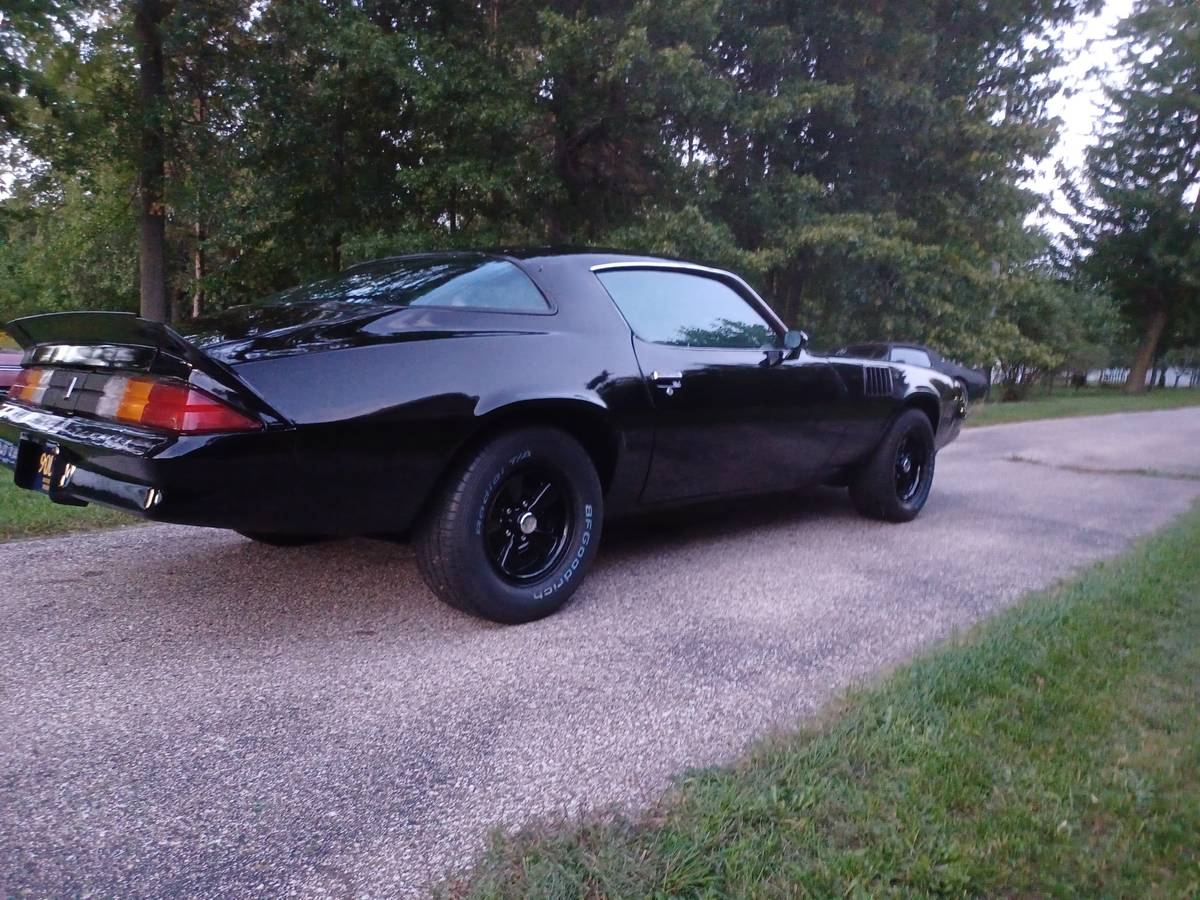 Camaro-z28-1978-black-7