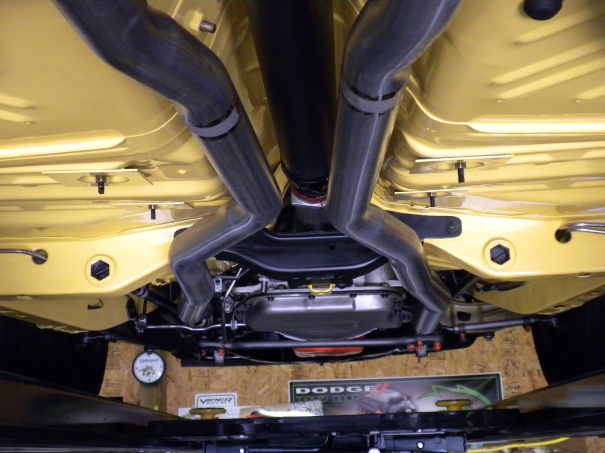 Challenger-ta-1970-yellow-17