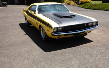 Challenger-ta-1970-yellow