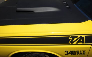 Challenger-ta-1970-yellow-4