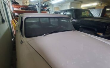 Checker-marathon-wagon-1966-white-4