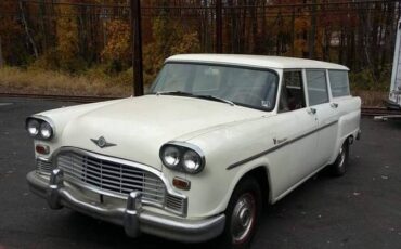 Checker-marathon-wagon-1966-white-6