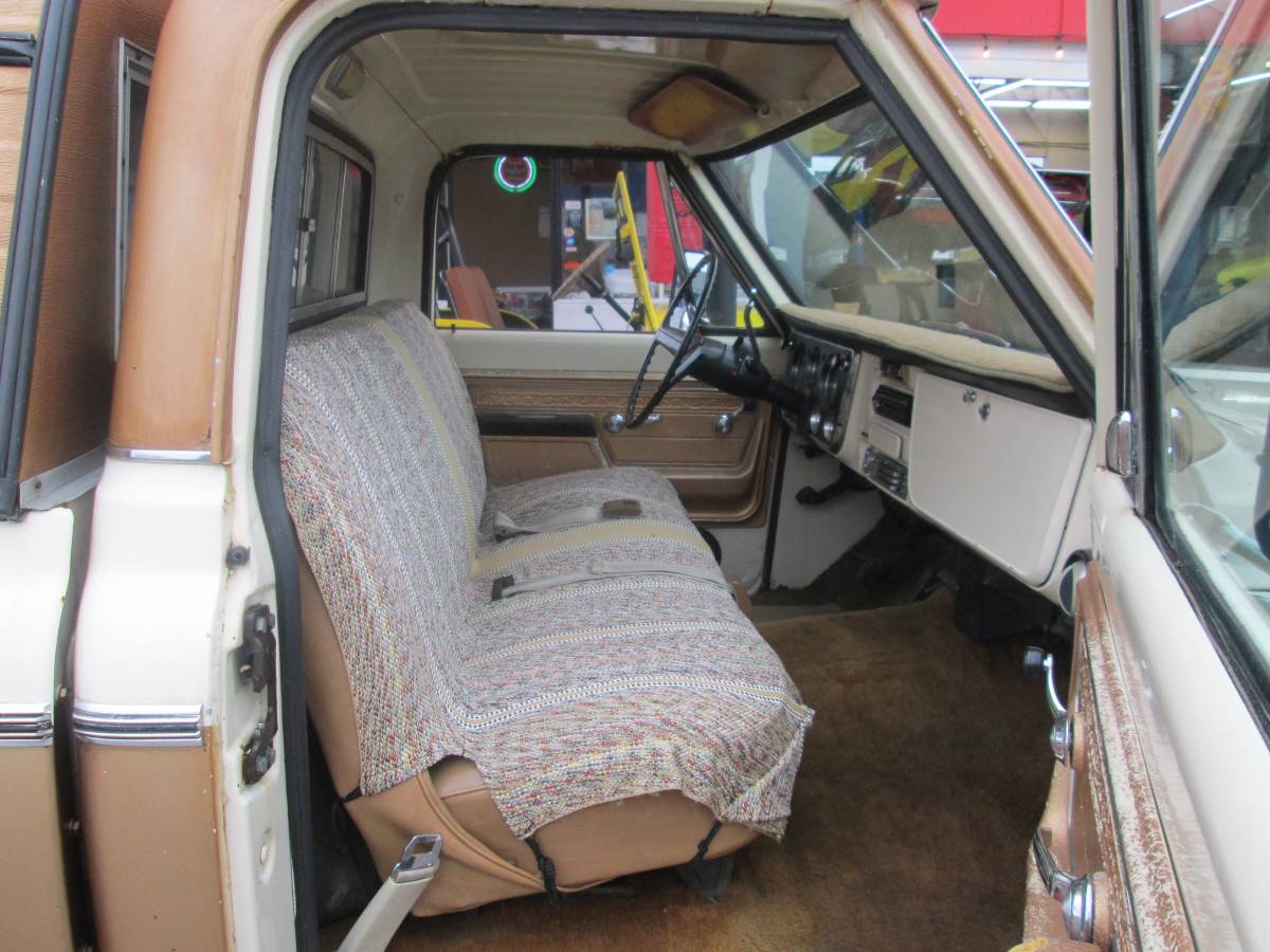 Chehvrolet-c20-1972-brown-4