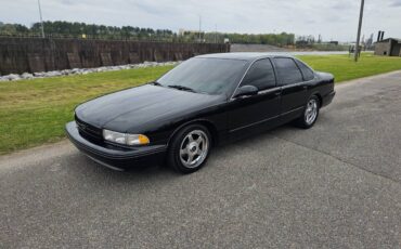 Cherolet-impala-ss-1995-black-1