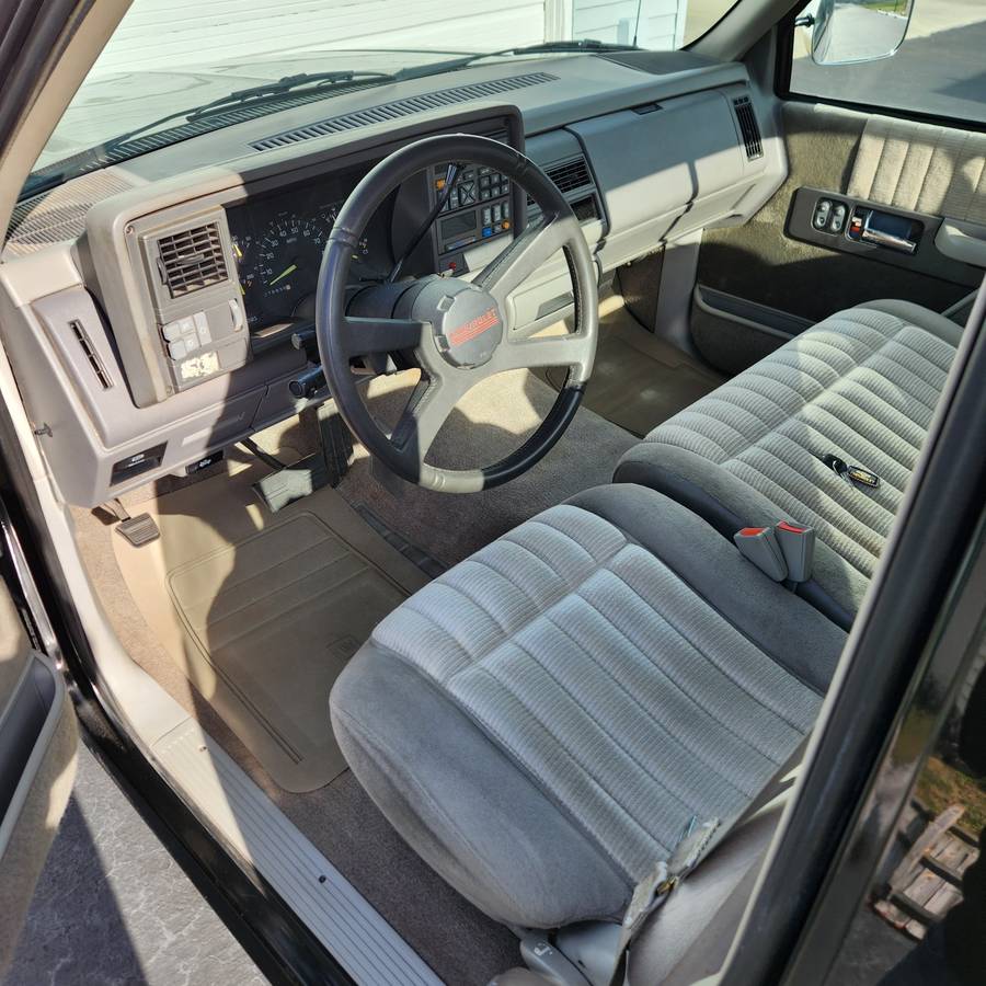 Chev-silverado-1993-silver-4