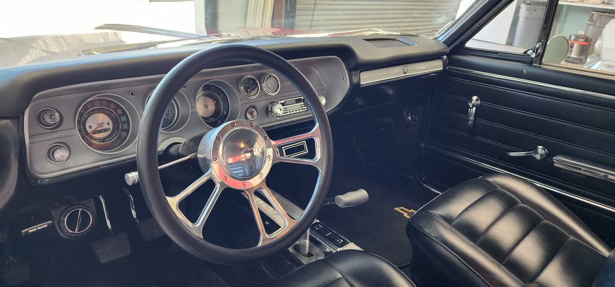 Cheverlet-chevelle-malibu-1965-red-12