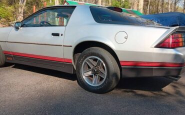 Cheverolet-z28-camaro-1986-silver-1