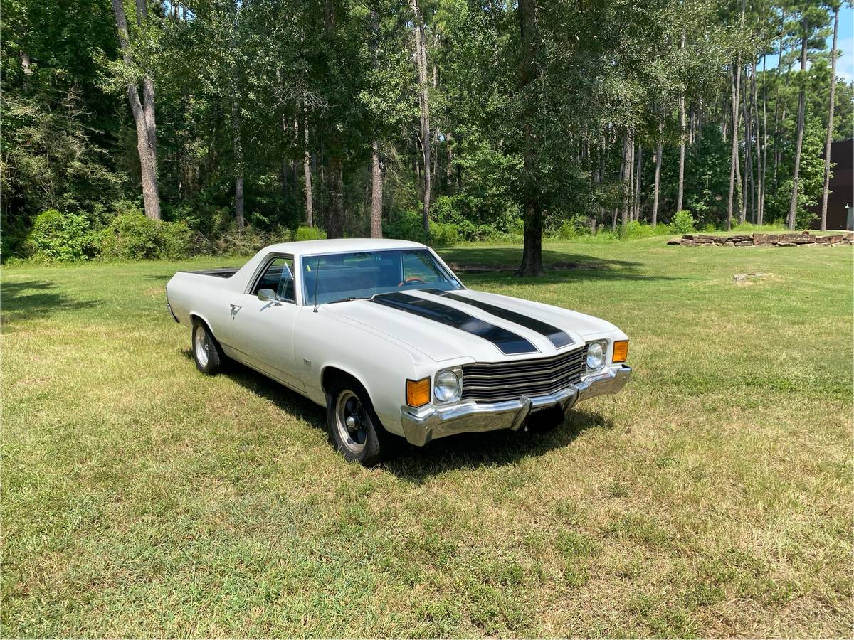 Chevorlet-el-camino-1972-white-19