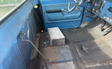 Chevrolet-12-Ton-Pickup-1972-Cab-Chassis-12