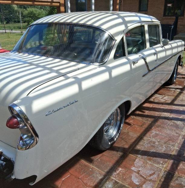 Chevrolet-150-1956-white-5