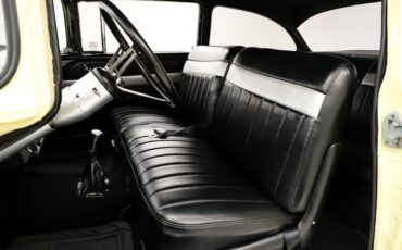 Chevrolet-150-1957-Colonial-Cream-Black-12