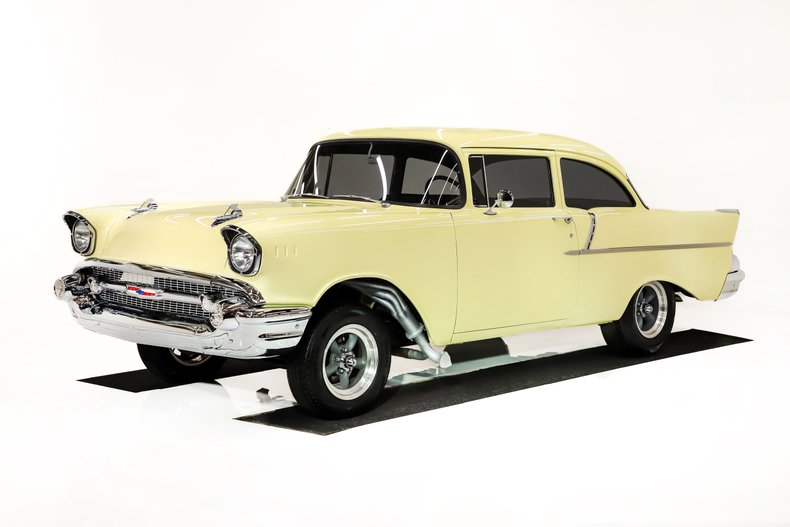Chevrolet-150-1957-Colonial-Cream-Black-22