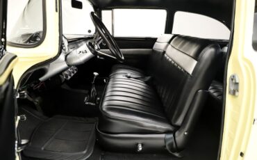 Chevrolet-150-1957-Colonial-Cream-Black-27