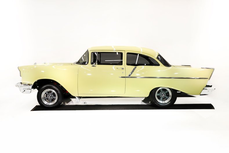 Chevrolet-150-1957-Colonial-Cream-Black-33