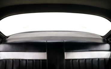 Chevrolet-150-1957-Colonial-Cream-Black-36