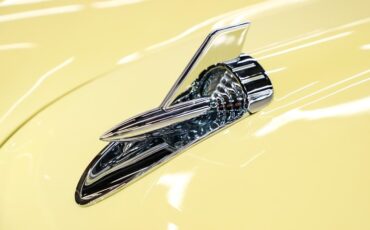 Chevrolet-150-1957-Colonial-Cream-Black-48