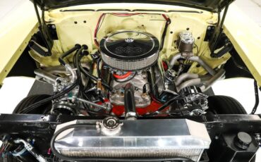 Chevrolet-150-1957-Colonial-Cream-Black-6