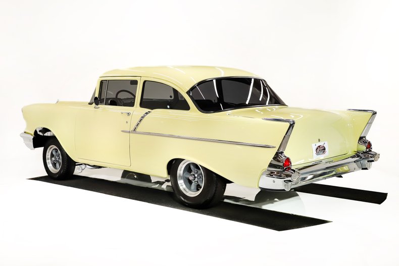 Chevrolet-150-1957-Colonial-Cream-Black-7