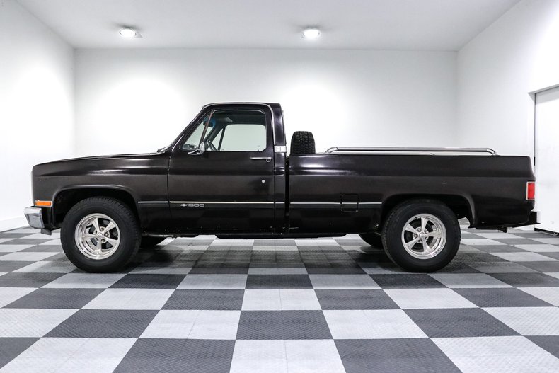 Chevrolet-1500-1984-Black-Gray-2