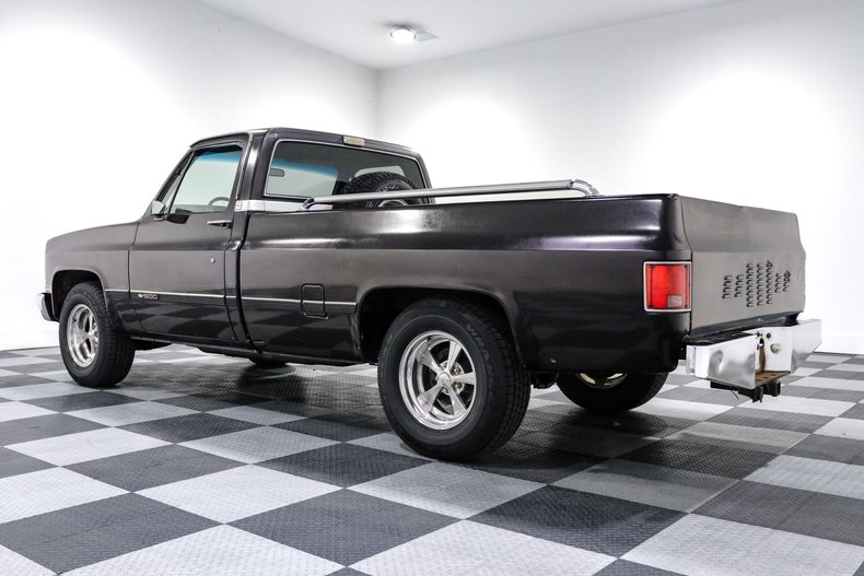 Chevrolet-1500-1984-Black-Gray-3