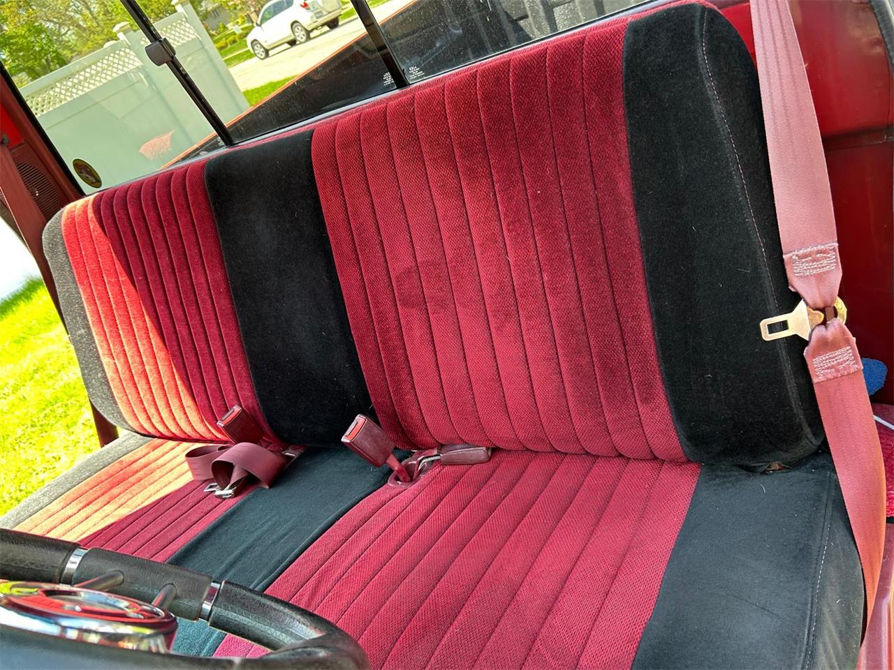 Chevrolet-1500-1991-Red-Red-13