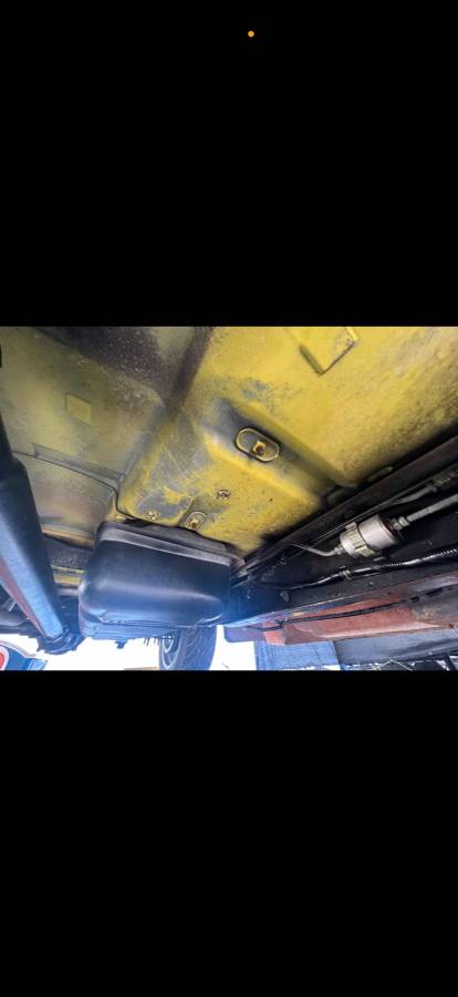 Chevrolet-1500-1994-yellow-9