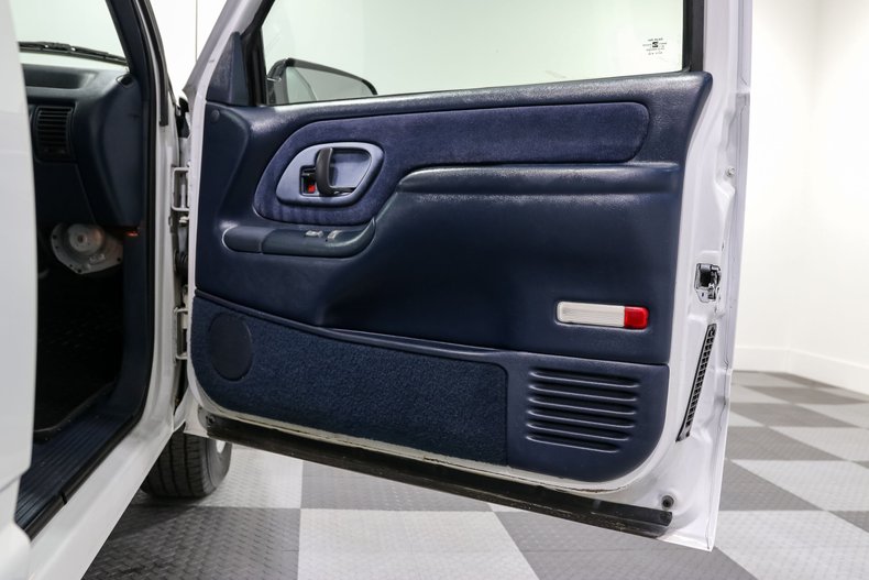 Chevrolet-1500-1995-White-Blue-14