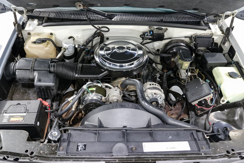 Chevrolet-1500-1995-White-Blue-9