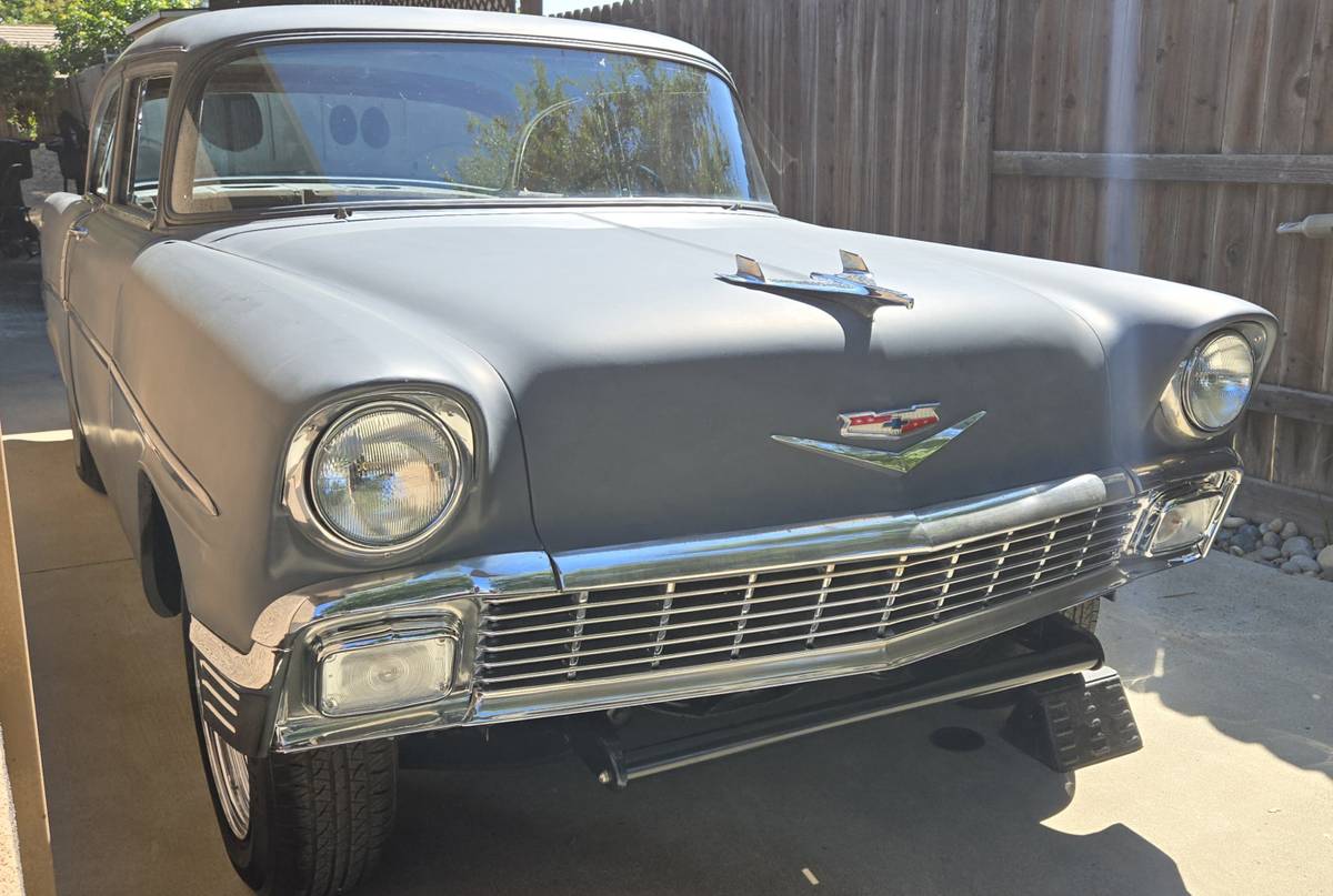 Chevrolet-1956-grey-14