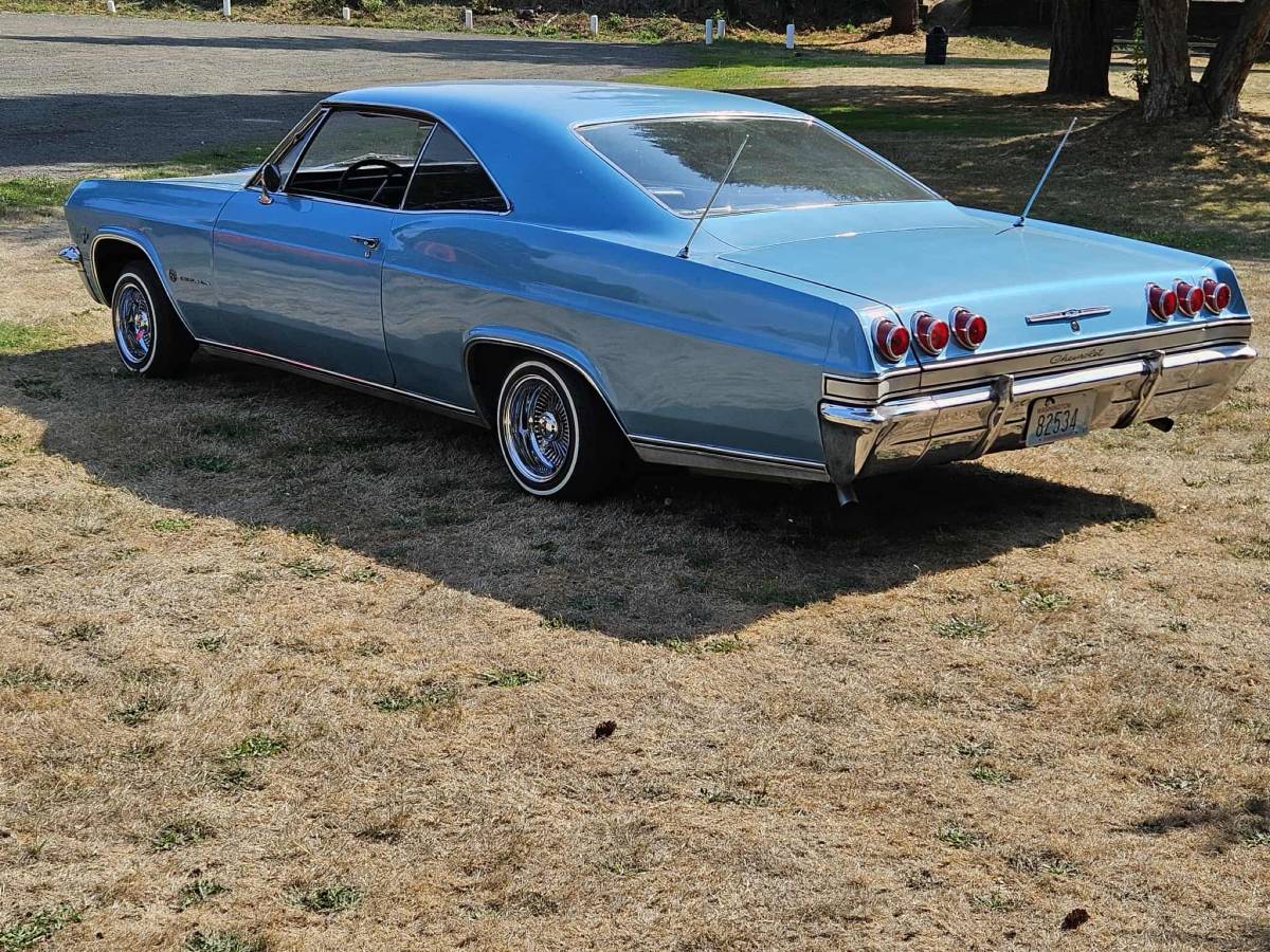 Chevrolet-1965-blue-50