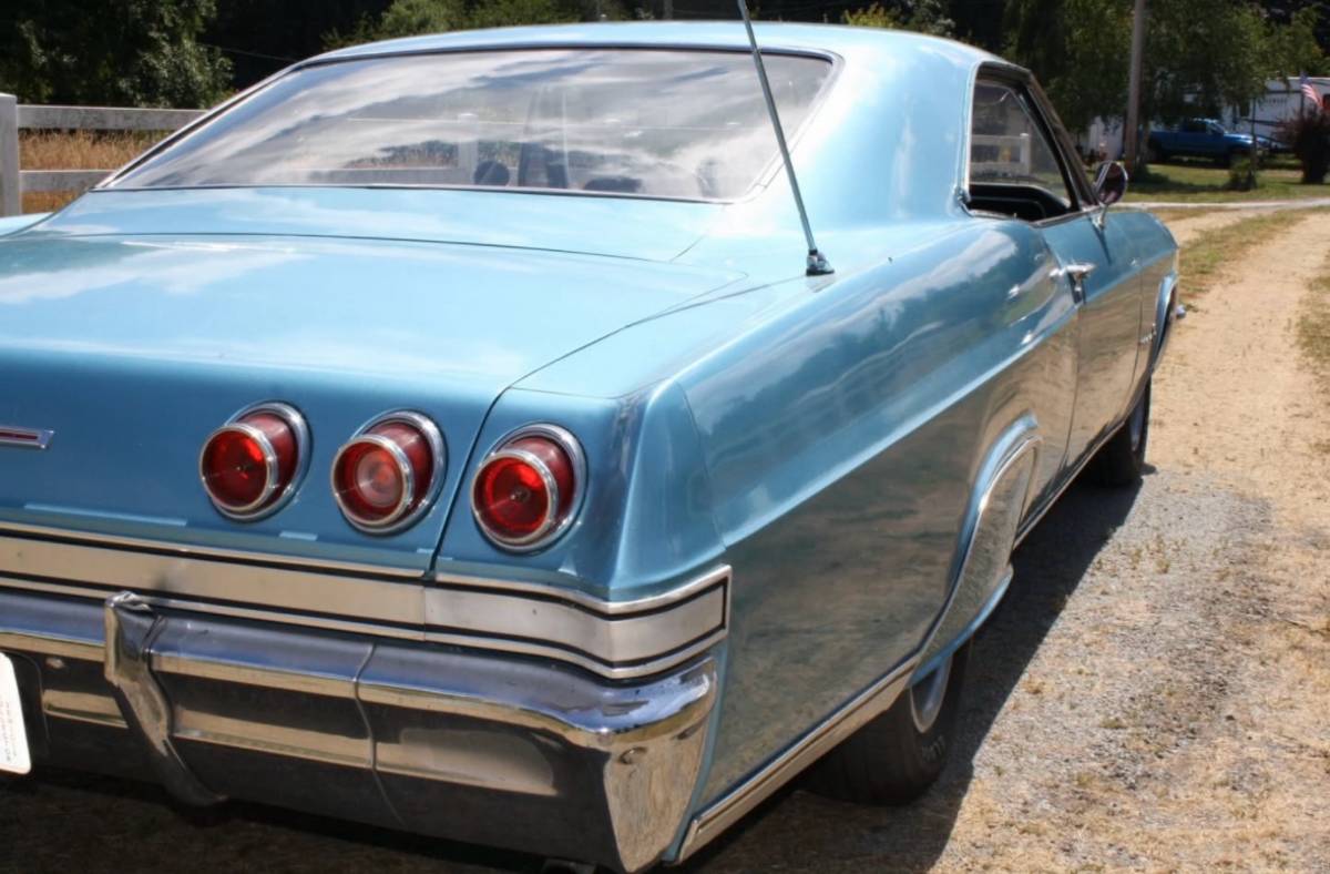 Chevrolet-1965-blue-63