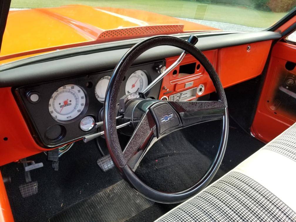 Chevrolet-1969-orange-2