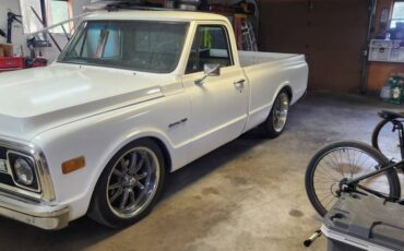 Chevrolet-1972-white