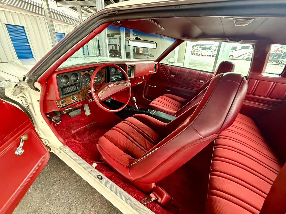 Chevrolet-1973-25