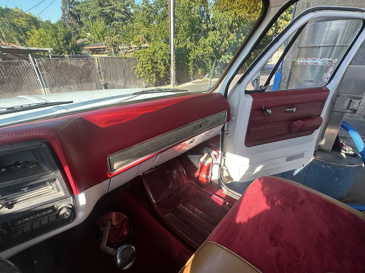 Chevrolet-1974-12